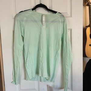 Lululemon light speed LS pretty mint color